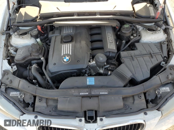 2010 BMW 3 Series 328i with VIN WBAPH5C52AA439642, listed as a Copart auction lot 42956485 with 82,960 mi miles and Salvage title. Bid and sale history available at DreamBid. Image 11.
