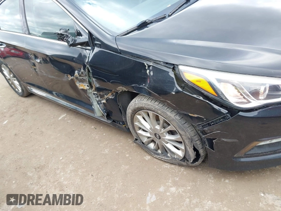 2015 Hyundai Sonata Limited with VIN 5NPE34AF0FH043630, listed as a IAAI auction lot 41825927 with 129,367 mi miles and . Bid and sale history available at carsss.com. Image 6.