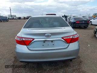 2015 Toyota Camry XLE with VIN 4T1BF1FK1FU475840, listed as a IAAI auction lot 41669607 with 104,881 mi miles. Bid and sale history available at carsss.com. Image 16.