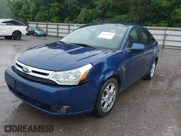 2008 Ford Focus SE z VIN 1FAHP35N58W243547, wystawiony jako IAAI lot #42251832 z przebiegiem 155 554 mil mil oraz . Historia ofert i sprzedaży dostępna na DreamBid. Obrazek 2.