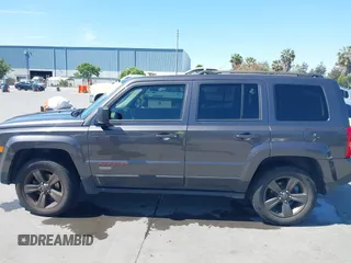 2016 Jeep Patriot Sport with VIN 1C4NJRBB1GD692486, listed as a IAAI auction lot 42213122 with 175,585 mi miles and . Bid and sale history available at carsss.com. Image 14.