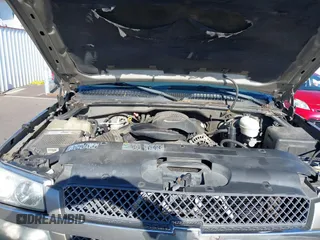 2003 Chevrolet Silverado 1500 with VIN 2GCEK19T331108222, listed as a IAAI auction lot 41549375 with 235,437 mi miles. Bid and sale history available at carsss.com. Image 10.