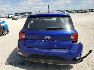 2023 Hyundai Venue SEL z VIN KMHRC8A30PU221599, wystawiony jako Copart lot #55040855 z przebiegiem 10 753 mil mil oraz Szkody całkowita. Historia ofert i sprzedaży dostępna na DreamBid. Obrazek 6.