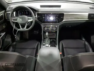 2022 Volkswagen Atlas SE z VIN 1V2KE2CA1NC229494, wystawiony jako Copart lot #42028205 z przebiegiem 54 046 mil mil oraz Czysty tytuł • Clean title. Historia ofert i sprzedaży dostępna na DreamBid. Obrazek 8.