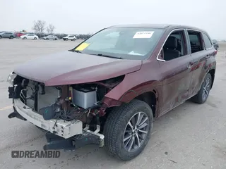 2019 Toyota Highlander SE with VIN 5TDJZRFH8KS993713, listed as a IAAI auction lot 42021246 with 122,078 mi miles and . Bid and sale history available at DreamBid. Image 18.