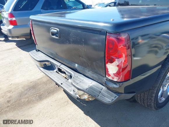 2003 Chevrolet Silverado 1500 LS with VIN 2GCEC19V231408848, listed as a IAAI auction lot 41851310 with 1 mi miles. Bid and sale history available at carsss.com. Image 6.