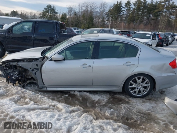 2013 Infiniti G37 x with VIN JN1CV6AR1DM758946, listed as a IAAI auction lot 41640296 with 220,363 mi miles and . Bid and sale history available at carsss.com. Image 14.