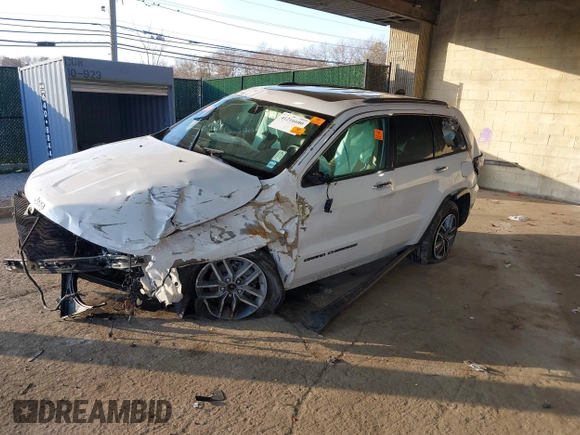 2020 Jeep Grand Cherokee Limited z VIN 1C4RJFBGXLC239821, wystawiony jako IAAI lot #41216680 z przebiegiem 83 055 mil mil oraz . Historia ofert i sprzedaży dostępna na DreamBid. Obrazek 17.