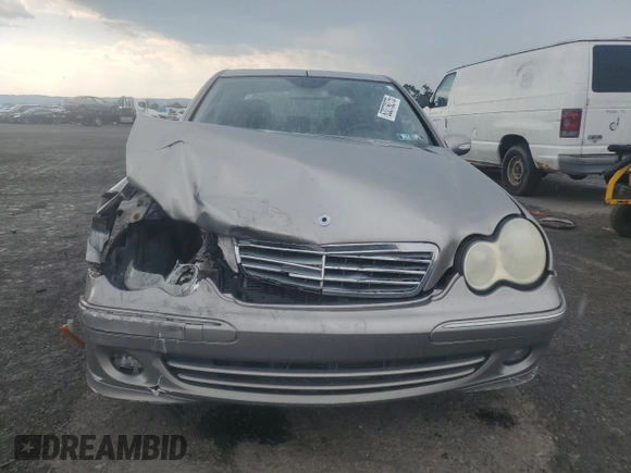 2006 Mercedes-Benz C 280 Luxury z VIN WDBRF92H06F783404, wystawiony jako Copart lot #63279275 z przebiegiem 212 832 mil mil oraz Szkoda całkowita • Salvage title. Historia ofert i sprzedaży dostępna na DreamBid. Obrazek 5.
