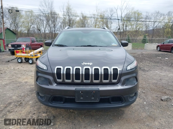 2014 Jeep Cherokee Latitude with VIN 1C4PJMCS5EW201459, listed as a IAAI auction lot 42092653 with 147,430 mi miles. Bid and sale history available at carsss.com. Image 12.