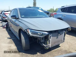 2021 Volkswagen Jetta GLI S z VIN 3VW5T7BU8MM040459, wystawiony jako IAAI lot #42338795 z przebiegiem 53 111 mil mil oraz . Historia ofert i sprzedaży dostępna na DreamBid. Obrazek 1.