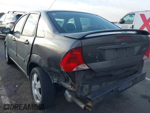 2004 Ford Focus ZTS with VIN 1FAFP38Z74W160198, listed as a IAAI auction lot 41880264 with 159,391 mi miles and . Bid and sale history available at carsss.com. Image 3.