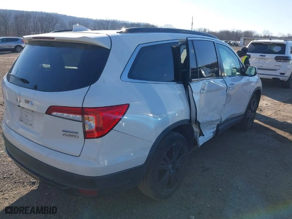 2021 Honda Pilot Special Edition with VIN 5FNYF6H26MB073990, listed as a IAAI auction lot 41308577 with 45,145 mi miles. Bid and sale history available at carsss.com. Image 4.
