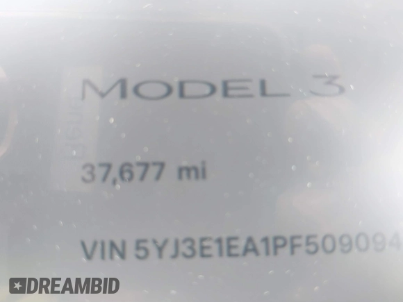 2023 Tesla Model 3 z VIN 5YJ3E1EA1PF509094, wystawiony jako IAAI lot #41843497 z przebiegiem 37 677 mil mil oraz . Historia ofert i sprzedaży dostępna na DreamBid. Obrazek 7.