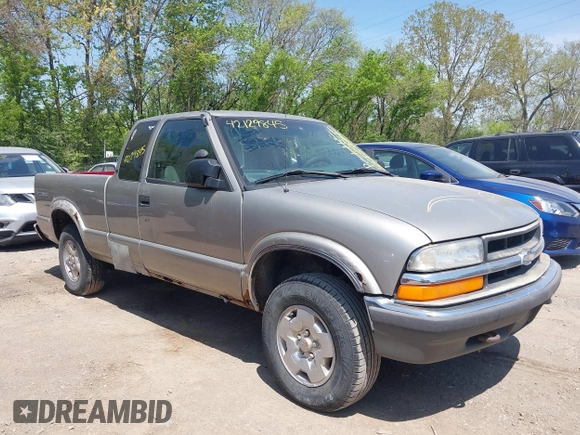 2001 Chevrolet S-10 LS with VIN 1GCDT19W41K181244, listed as a IAAI auction lot 42129845 with 183,368 mi miles and . Bid and sale history available at DreamBid. Image 12.