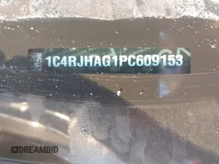 2023 Jeep Grand Cherokee Laredo с VIN 1C4RJHAG1PC609153, выставлен на аукционе IAAI как лот 41757588 с пробегом 11 801 миль миль и . История ставок и продаж доступна на DreamBid. Изображение 9.