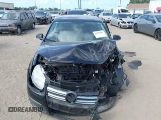 2010 Volkswagen Jetta Limited Edition с VIN 3VWAZ7AJ7AM078474, выставлен на аукционе IAAI как лот 41945264 с пробегом 161 362 миль миль и . История ставок и продаж доступна на DreamBid. Изображение 12.