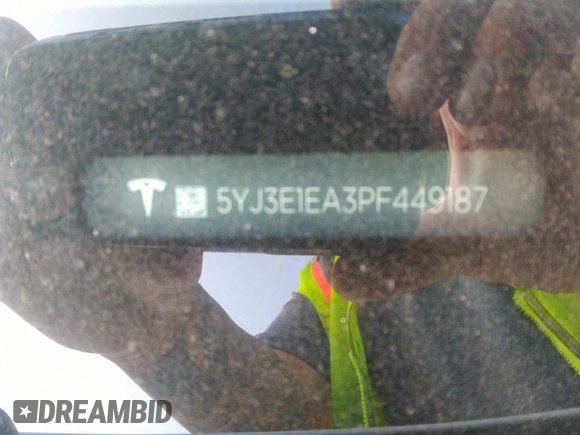2023 Tesla Model 3 z VIN 5YJ3E1EA3PF449187, wystawiony jako IAAI lot #40320939 z przebiegiem Nie podano mil oraz . Historia ofert i sprzedaży dostępna na DreamBid. Obrazek 8.