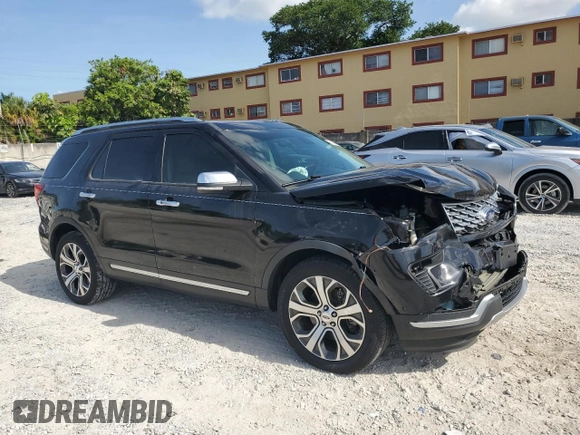 2019 Ford Explorer Platinum z VIN 1FM5K8HT1KGA49601, wystawiony jako Copart lot #56636955 z przebiegiem 56 913 mil mil oraz Szkoda całkowita • Salvage title. Historia ofert i sprzedaży dostępna na DreamBid. Obrazek 4.