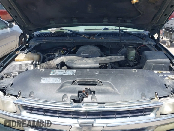 2002 Chevrolet Suburban LT with VIN 1GNEC16Z52J330522, listed as a IAAI auction lot 42251636 with 292,936 mi miles and . Bid and sale history available at DreamBid. Image 10.