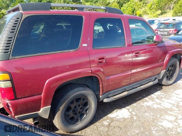 2005 Chevrolet Tahoe Z71 z VIN 1GNEK13T25R225137, wystawiony jako IAAI lot #42441428 z przebiegiem 230 897 mil mil oraz . Historia ofert i sprzedaży dostępna na DreamBid. Obrazek 4.