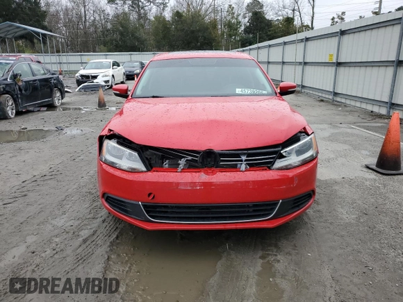 2013 Volkswagen Jetta TDI w/Premium/Nav with VIN 3VWLL7AJ0DM390070, listed as a Copart auction lot 45739205 with 94,077 mi miles and Salvage title. Bid and sale history available at DreamBid. Image 5.