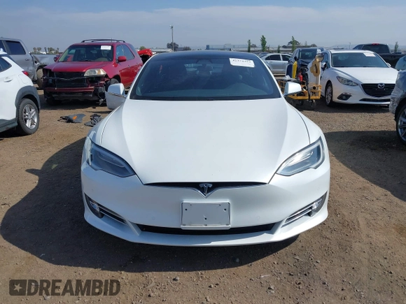 2018 Tesla Model S 75D с VIN 5YJSA1E27JF241451, выставлен на аукционе IAAI как лот 42374353 с пробегом 76 543 миль миль и . История ставок и продаж доступна на DreamBid. Изображение 13.