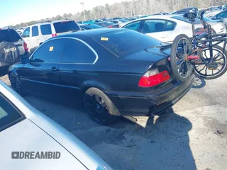 2001 BMW 3 Series 325Ci with VIN WBABN33461JW59851, listed as a IAAI auction lot 41258876 with 204,480 mi miles. Bid and sale history available at carsss.com. Image 3.