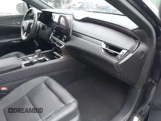 2023 Lexus RX 350 z VIN 2T2BAMCA9PC014394, wystawiony jako IAAI lot #42510351 z przebiegiem 17 466 mil mil oraz . Historia ofert i sprzedaży dostępna na DreamBid. Obrazek 5.