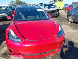 2023 Tesla Model 3 z VIN 5YJ3E1EA8PF463179, wystawiony jako IAAI lot #41738318 z przebiegiem 37 990 mil mil oraz . Historia ofert i sprzedaży dostępna na DreamBid. Obrazek 12.
