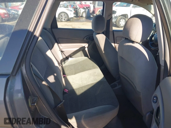 2003 Ford Focus SE Fleet с VIN 1FAFP36363W199085, выставлен на аукционе IAAI как лот 41832671 с пробегом 160 015 миль миль и . История ставок и продаж доступна на DreamBid. Изображение 8.