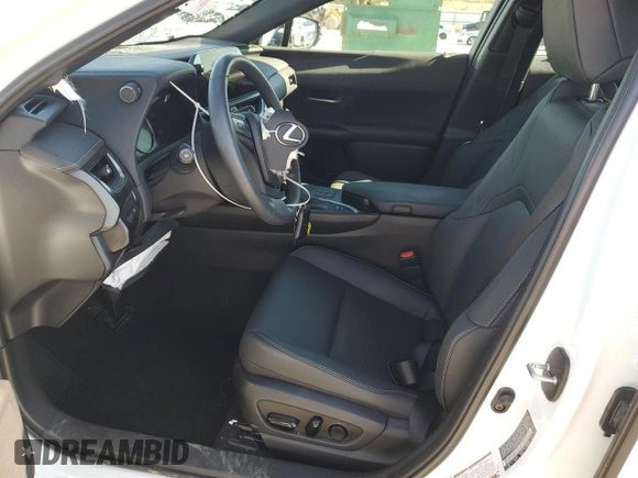 2024 Lexus UX 250h F Sport z VIN JTHB6JBH1R2189547, wystawiony jako Copart lot #80151034 z przebiegiem 7 837 mil mil oraz Nie do naprawy • Non repairable. Historia ofert i sprzedaży dostępna na DreamBid. Obrazek 7.