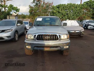 2003 Toyota Tacoma PreRunner z VIN 5TEGN92N63Z170929, wystawiony jako IAAI lot #41778256 z przebiegiem 202 135 mil mil oraz . Historia ofert i sprzedaży dostępna na DreamBid. Obrazek 12.