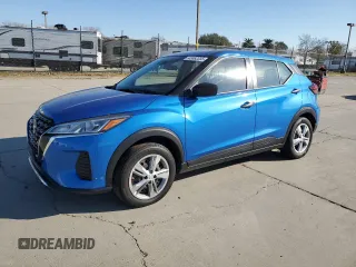 2022 Nissan Kicks S with VIN 3N1CP5BV2NL524021, listed as a Copart auction lot 42462335 with 51,249 mi miles and Salvage Title. Bid and sale history available at carsss.com. Image 1.