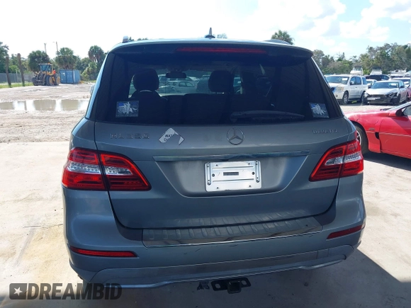 2014 Mercedes-Benz M 350 with VIN 4JGDA2EB6EA275759, listed as a IAAI auction lot 40403071 with 75,095 mi miles and . Bid and sale history available at DreamBid. Image 16.
