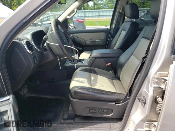 2007 Ford Explorer Sport Trac Limited with VIN 1FMEU53K27UB31367, listed as a Copart auction lot 57905645 with 119,372 mi miles and Salvage title. Bid and sale history available at DreamBid. Image 7.