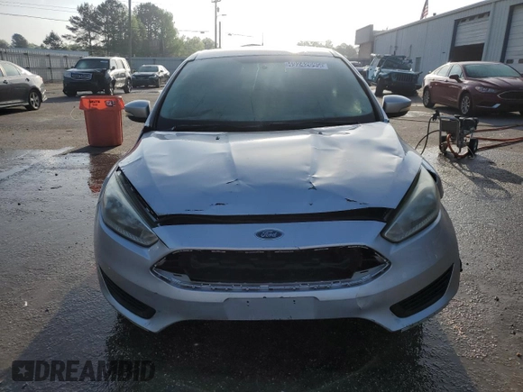 2015 Ford Focus SE with VIN 1FADP3K21FL284037, listed as a Copart auction lot 49242695 with 132,025 mi miles and Clean Title. Bid and sale history available at carsss.com. Image 5.