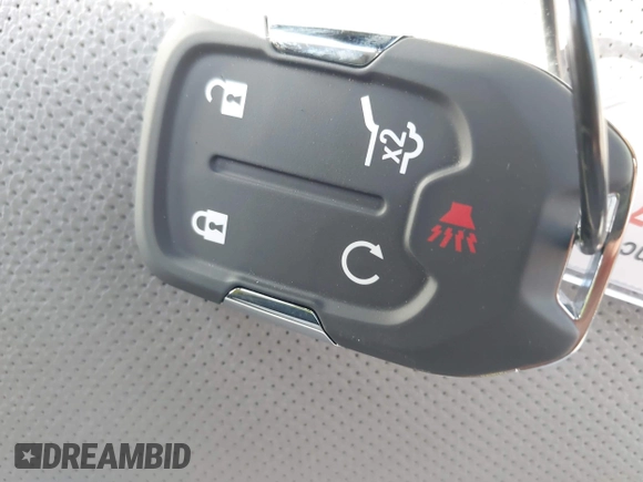2024 GMC Terrain SLT with VIN 3GKALPEG7RL155157, listed as a IAAI auction lot 42697850 with 40,953 mi miles and . Bid and sale history available at DreamBid. Image 11.