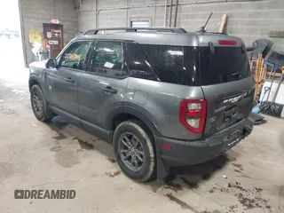 2024 Ford Bronco Sport Big Bend z VIN 3FMCR9B66RRF13643, wystawiony jako IAAI lot #42313904 z przebiegiem 5 104 mil mil oraz . Historia ofert i sprzedaży dostępna na DreamBid. Obrazek 3.