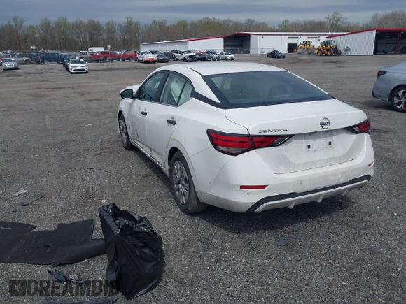 2024 Nissan Sentra S z VIN 3N1AB8BV4RY272627, wystawiony jako IAAI lot #41966596 z przebiegiem 32 827 mil mil oraz . Historia ofert i sprzedaży dostępna na DreamBid. Obrazek 3.