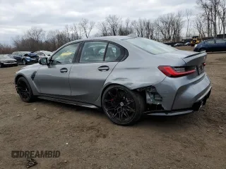 2022 BMW M3 Competition xDrive z VIN WBS43AY01NFN03780, wystawiony jako Copart lot #40089363 z przebiegiem 8931 mil mil oraz . Historia ofert i sprzedaży dostępna na DreamBid. Obrazek 2.