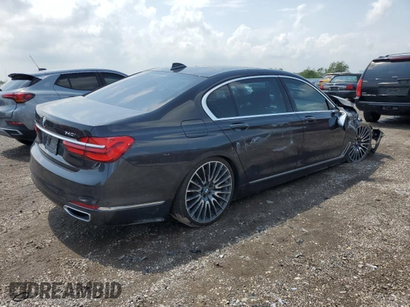 2016 BMW 7 Series 740i z VIN WBA7E2C57GG714564, wystawiony jako Copart lot #56186285 z przebiegiem 111 598 mil mil oraz Szkoda całkowita • Salvage title. Historia ofert i sprzedaży dostępna na DreamBid. Obrazek 3.