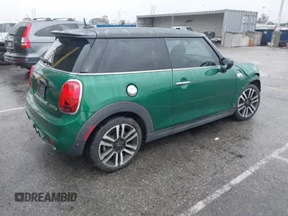 2020 MINI Hardtop Cooper S z VIN WMWXR5C08L2L85651, wystawiony jako IAAI lot #41521346 z przebiegiem 40 863 mil mil oraz . Historia ofert i sprzedaży dostępna na DreamBid. Obrazek 4.