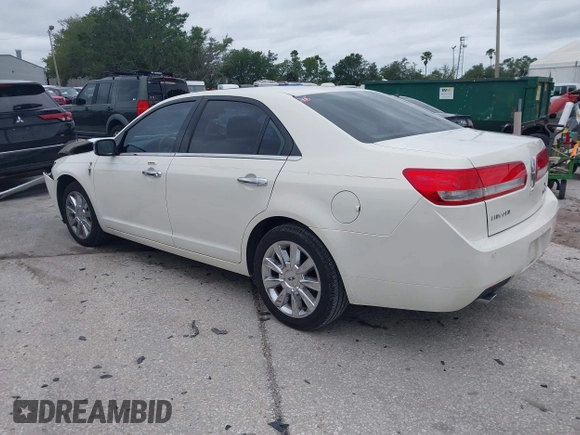 2012 Lincoln MKZ with VIN 3LNHL2GC1CR827429, listed as a IAAI auction lot 41993400 with 92,153 mi miles. Bid and sale history available at carsss.com. Image 3.