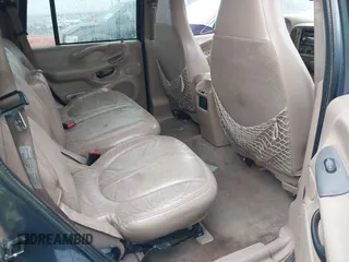 1998 Ford Expedition XLT z VIN 1FMPU18L4WLB36920, wystawiony jako IAAI lot #42192978 z przebiegiem Nie podano mil oraz . Historia ofert i sprzedaży dostępna na DreamBid. Obrazek 8.