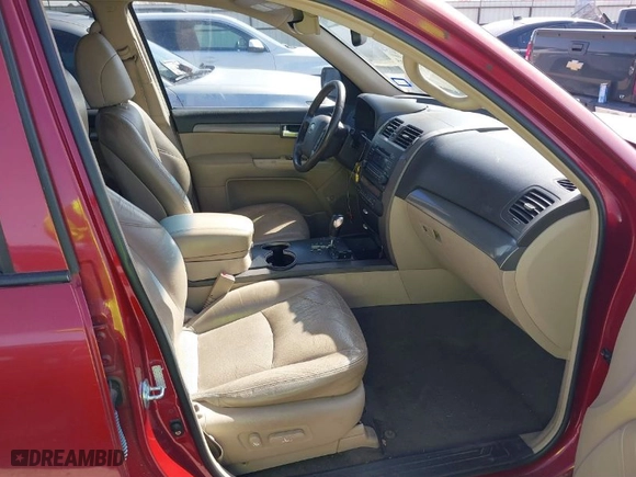 2009 Kia Borrego LX with VIN KNDJJ741795021909, listed as a IAAI auction lot 41734595 with 164,383 mi miles. Bid and sale history available at carsss.com. Image 5.