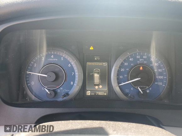 2017 Toyota Sienna XLE Auto Access Seat with VIN 5TDYZ3DC7HS851736, listed as a Copart auction lot 62350585 with 71,833 mi miles and Salvage title. Bid and sale history available at DreamBid. Image 9.