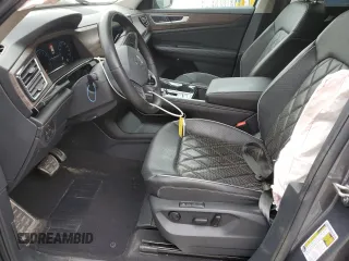2024 Volkswagen Atlas SEL Premium R-Line with VIN 1V2FR2CAXRC537792, listed as a Copart auction lot 52522895 with 27,211 mi miles and Salvage title. Bid and sale history available at DreamBid. Image 7.