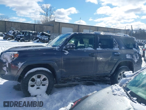 2018 Toyota 4Runner SR5 with VIN JTEBU5JR6J5536801, listed as a IAAI auction lot 41674894 with 136,859 mi miles and . Bid and sale history available at DreamBid. Image 15.