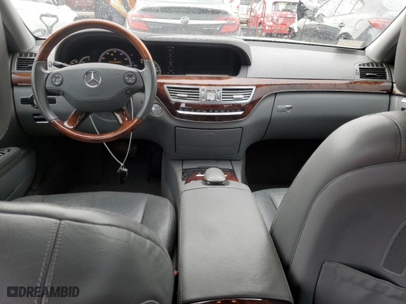 2009 Mercedes-Benz S-Class 5.5L V8 with VIN WDDNG71X59A245895, listed as a Copart auction lot 44046305 with 126,026 mi miles and Salvage Title. Bid and sale history available at carsss.com. Image 8.
